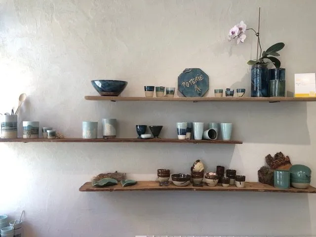 Atelier Terres de Couleurs — vue 5, activité à Charroux (Puy-de-Dôme)
