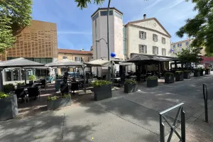 Brasserie Le Globe — vue 2, restaurant à Issoire (Puy-de-Dôme)