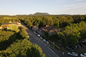 Brewpub Dark Lab — vue 3, restaurant à Saint-Ours-les-Roches (Puy-de-Dôme)