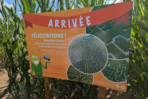 Popcorn Labyrinthe — vue 3, activité à Bromont-Lamothe (Puy-de-Dôme)